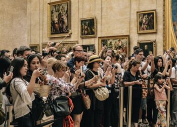 Avoid tourist traps with these tips