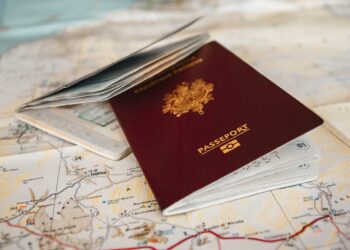 How to use your boarding pass for extra discounts while on vacation?