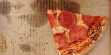 The man who wanted hot pizza mid-flight