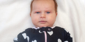 How to make baby passport photos