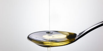The amazing oil and water trick