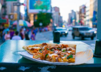 These are the must try foods if you’re visiting NYC